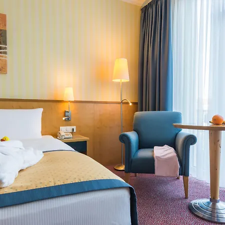 Strand-hotel Hübner Hotel 4*