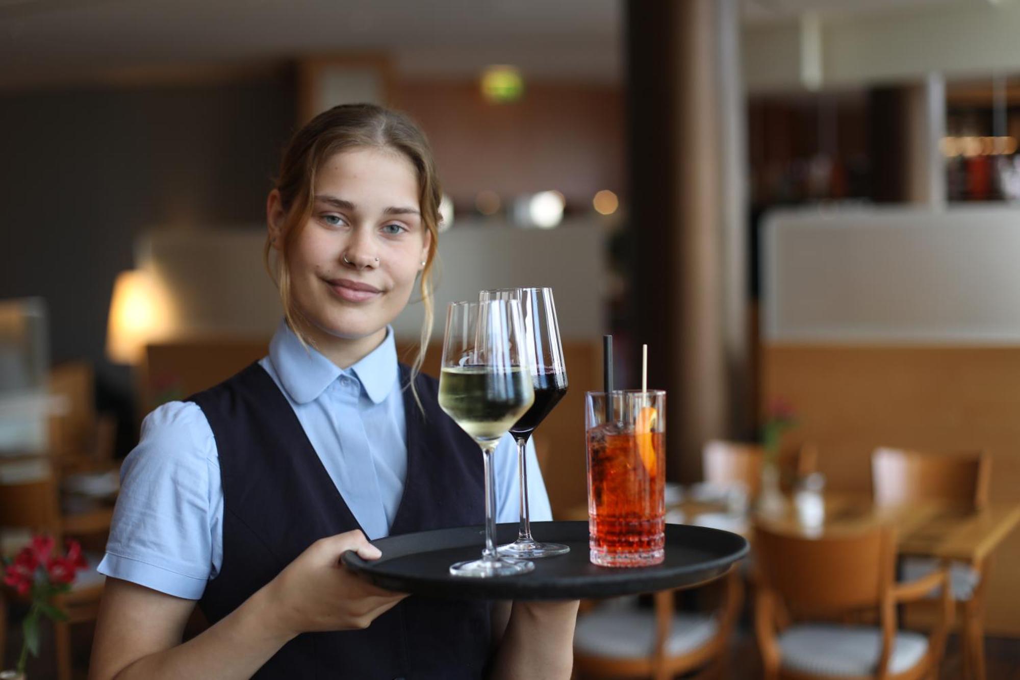 Hotel Strand-hotel Huebner 4*