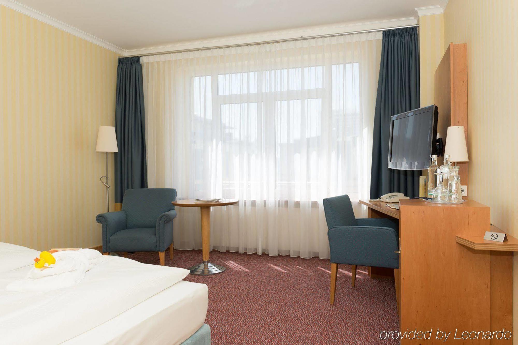 Strand-hotel Huebner Hotel